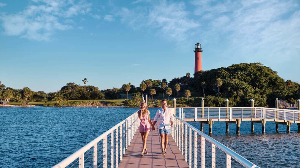 Summer Beach Getaway w Hot Tub Fire Pit Dog Friendly Singer Island Palm Beach - Hotel in Jupiter Florida